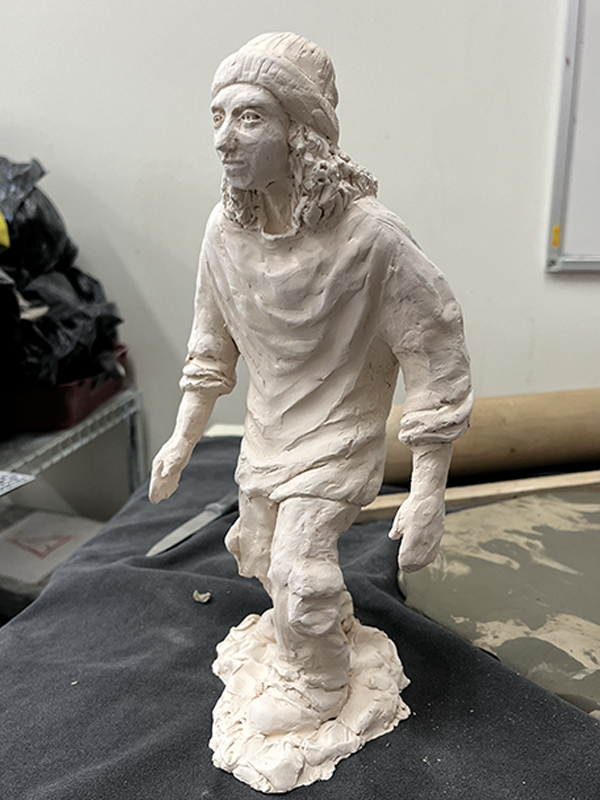 IZA - Isabelle Ardevol donne des cours de modelage en argile et de sculpture dans son atelier