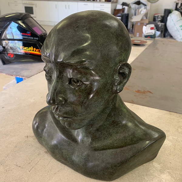 IZA - Isabelle Ardevol donne des cours de modelage en argile et de sculpture dans son atelier