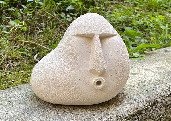 IZA - Isabelle Ardevol, cours de taille de pierre calcaire.