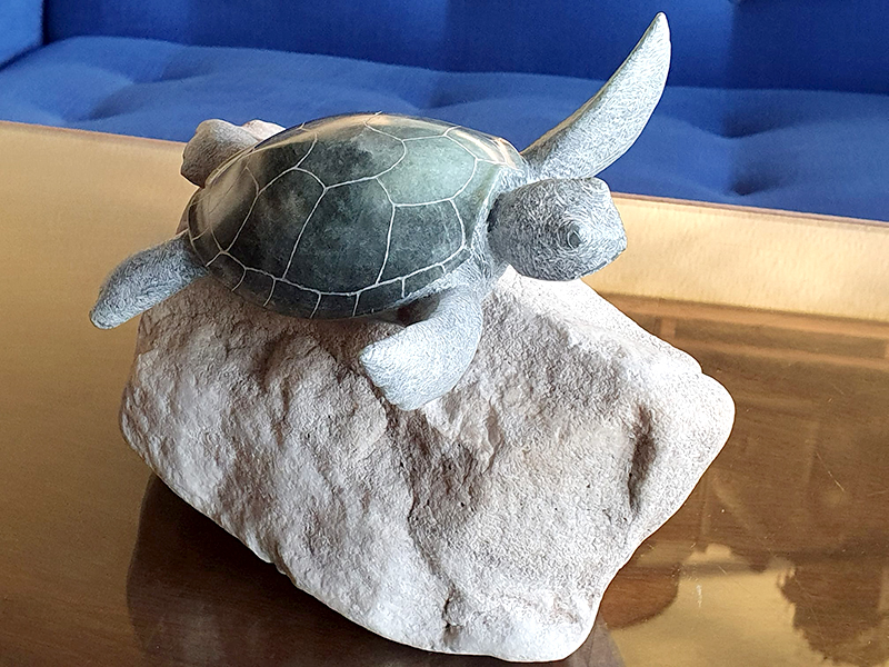 IZA - Isabelle Ardevol, cours de taille de steatite (pierre tendre) a Lausanne - Travaux d'eleves Anna S.