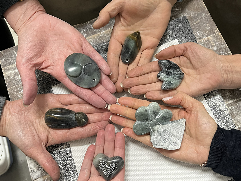 IZA - Isabelle Ardevol - Activité découverte de la sculpture à Pully. travaux d'eleves